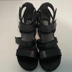 Sorel Women's Leather Cameron Wedge Multi Strap Sandal - Black - Size 6.5M